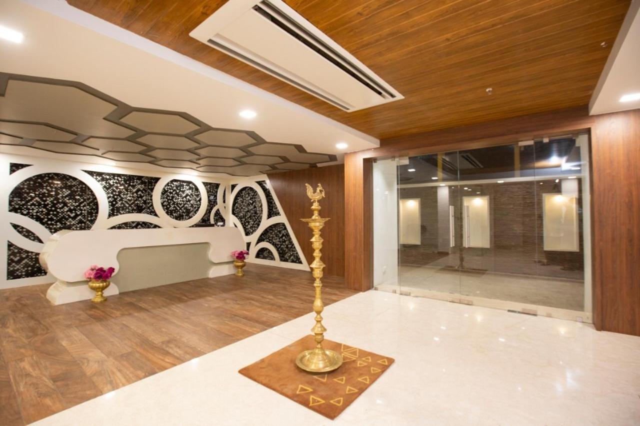 Lee-Benz Ark Hotel Kumbakonam Exterior foto